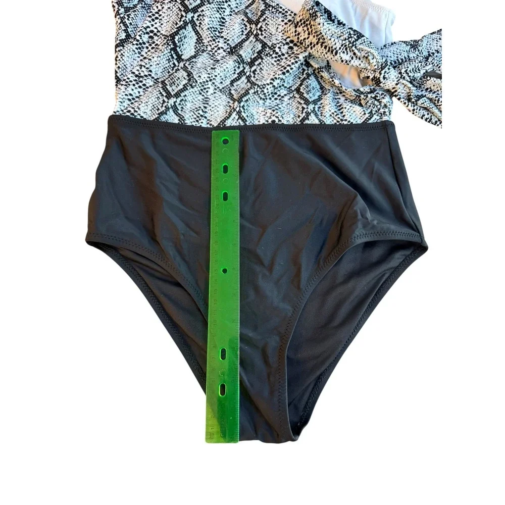 Cupshe‎ Womens Snakeskin Print Colorblock Wrap One Piece Swimsuit Tie Waist
